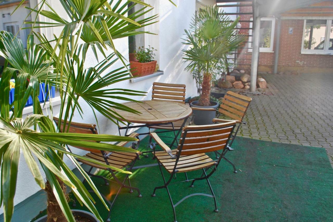 Haus Shiralee - Das Ferienhaus Warnemünde Rostock Exterior foto